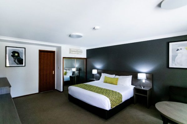 Spa-Suite-Ambassador-Orange-NSW-3 (1)