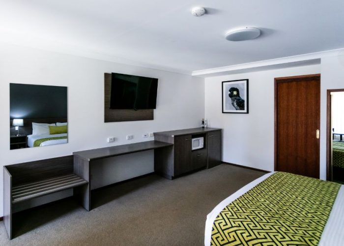 Spa-Suite-Ambassador-Orange-NSW-7 (1)